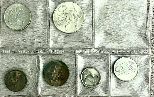 Mint Pack 1969 English partial (without Silver R1) UNC