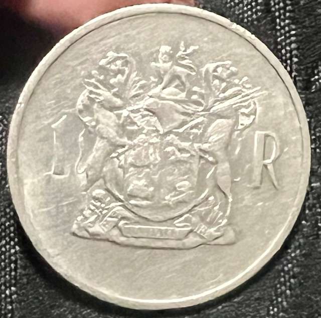 1969 SILVER English R1 COIN