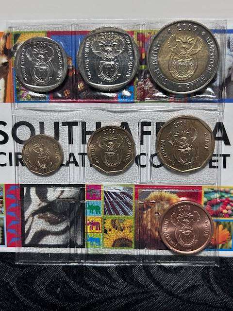 2009 Small UNC Coin sets scares and was for exports not a lot available in SA x 2 Bid per set