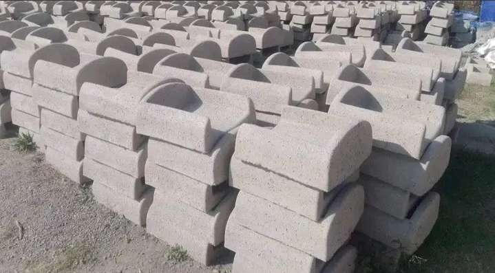 Loffelstein L300 and L500 retaining wall blocks