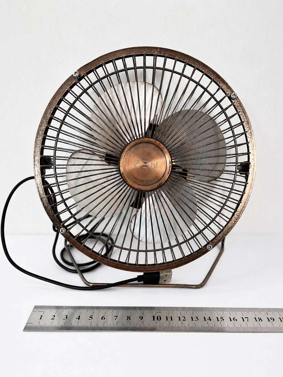 ZEN USB Desk / Gaming Fan  Copper-Tone Metal Table Fan
