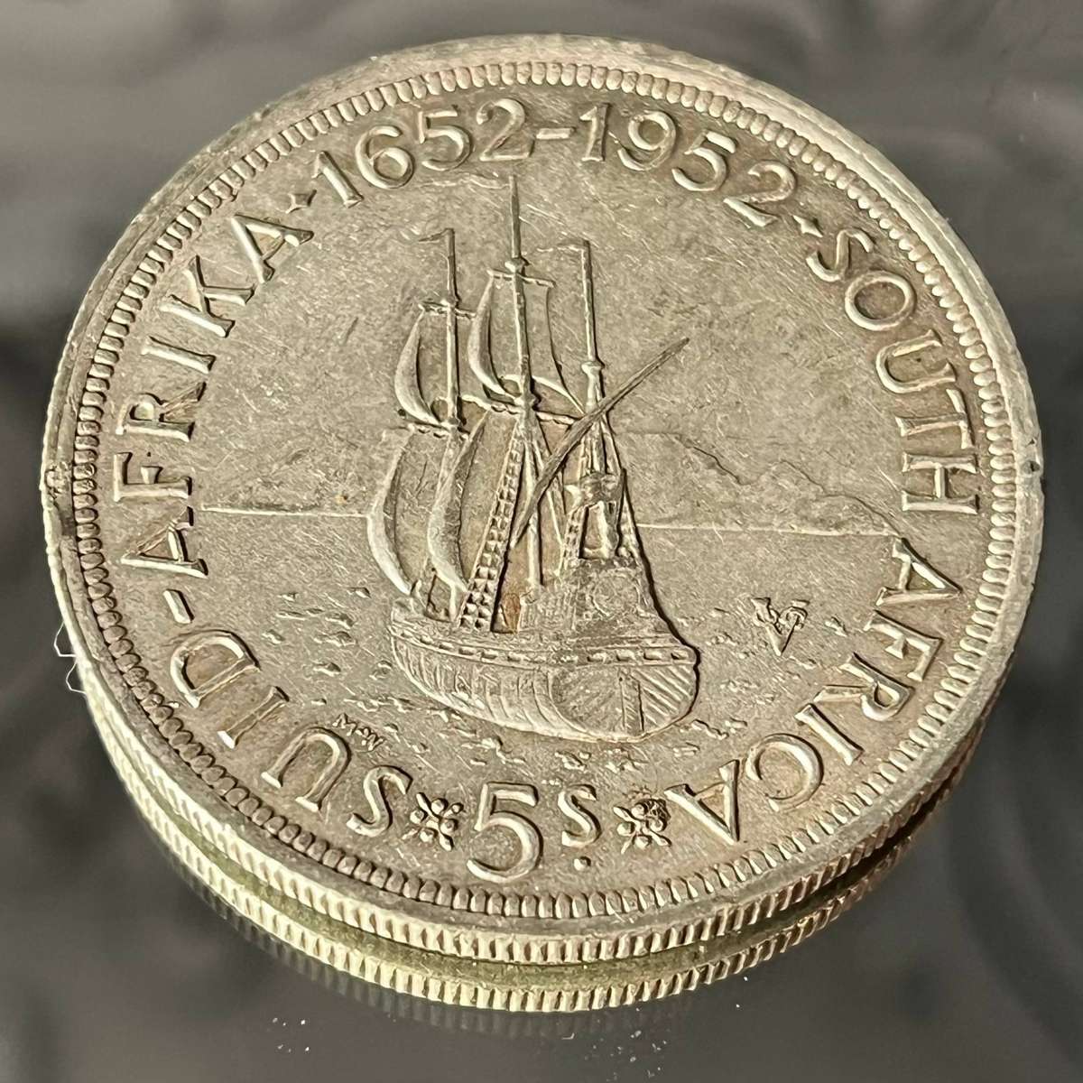 1952 South Africa Van Riebeeck 5 Shillings  300 Years Commemorative Silver Crown