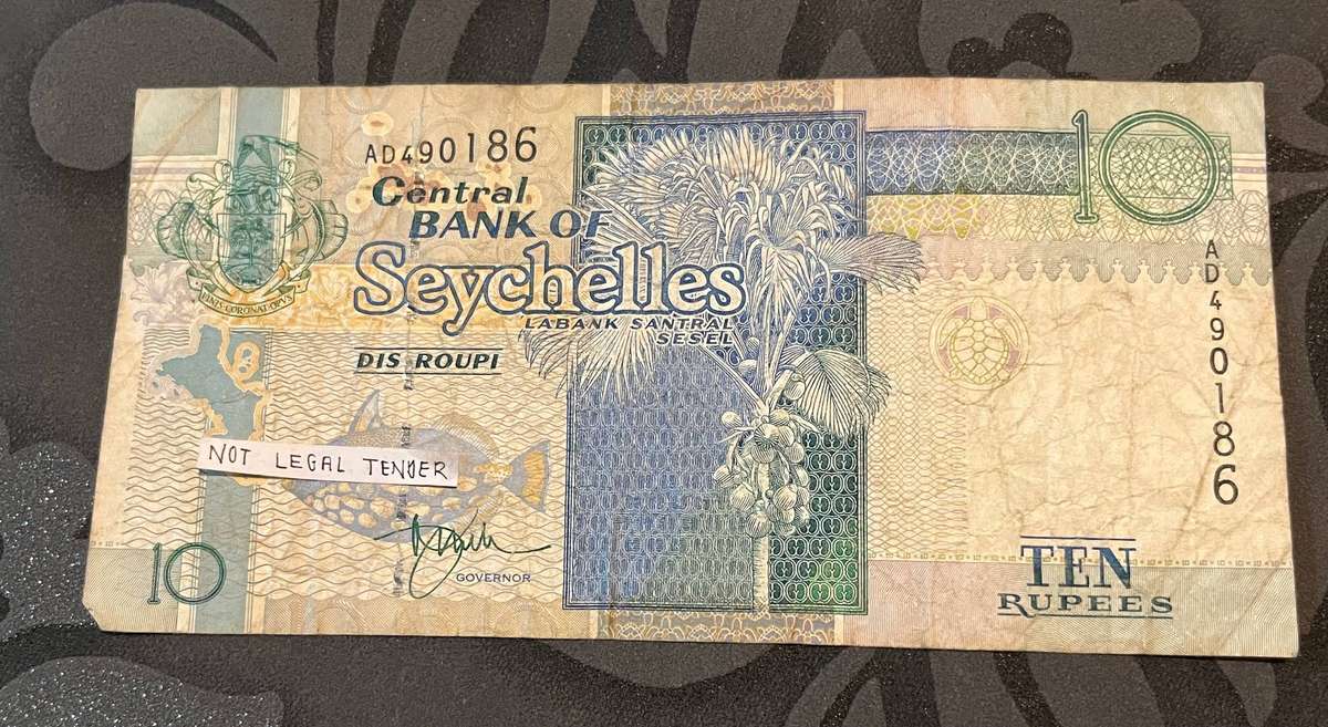  Seychelles 10 Rupees Banknote  Central Bank of Seychelles