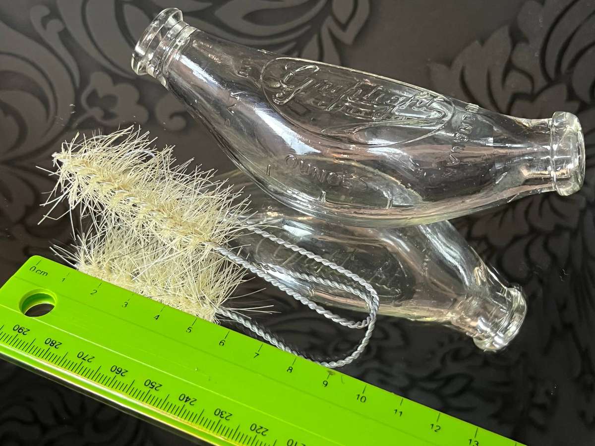 Vintage Grip-tight Miniature Baby Feeder with Original Box (England)