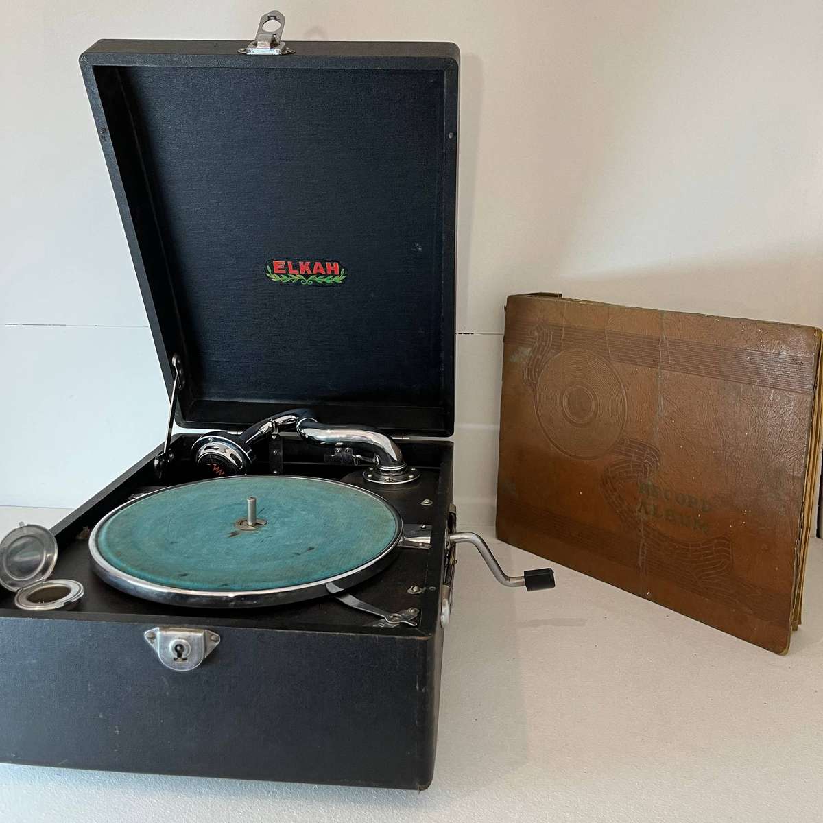 Vintage ELKAH Portable Wind-Up Gramophone + Record Album  1930s/50s Classic