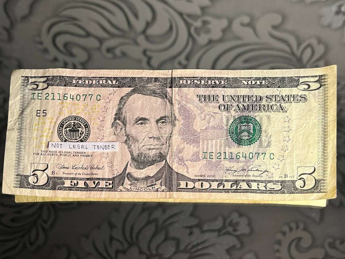 USA 5 Dollar Bill  Federal Reserve Note  Series 2006  Lincoln Portrait