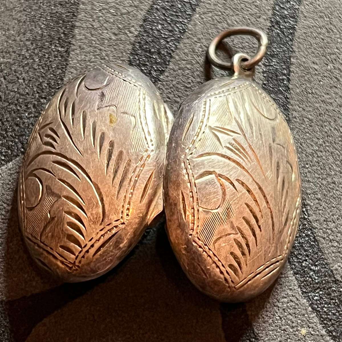 Vintage Sterling Silver Engraved Oval Locket Pendant (925 Marked)