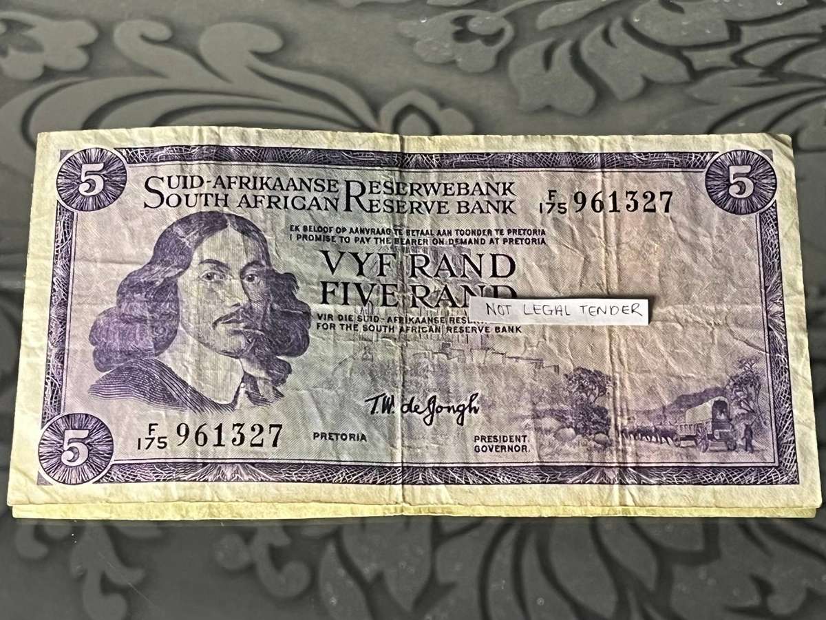 TW de Jongh - SARB 5 Rand R5 Banknote Signed by Governor De Jongh was ...