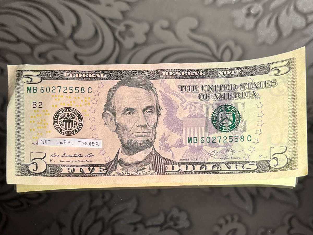 USA 5 Dollar Bill  Federal Reserve Note  Series 2006  Lincoln Portrait