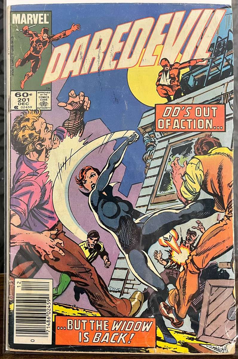  Daredevil #201 (1983)  DDs Out of Action But the Widow Is Back!