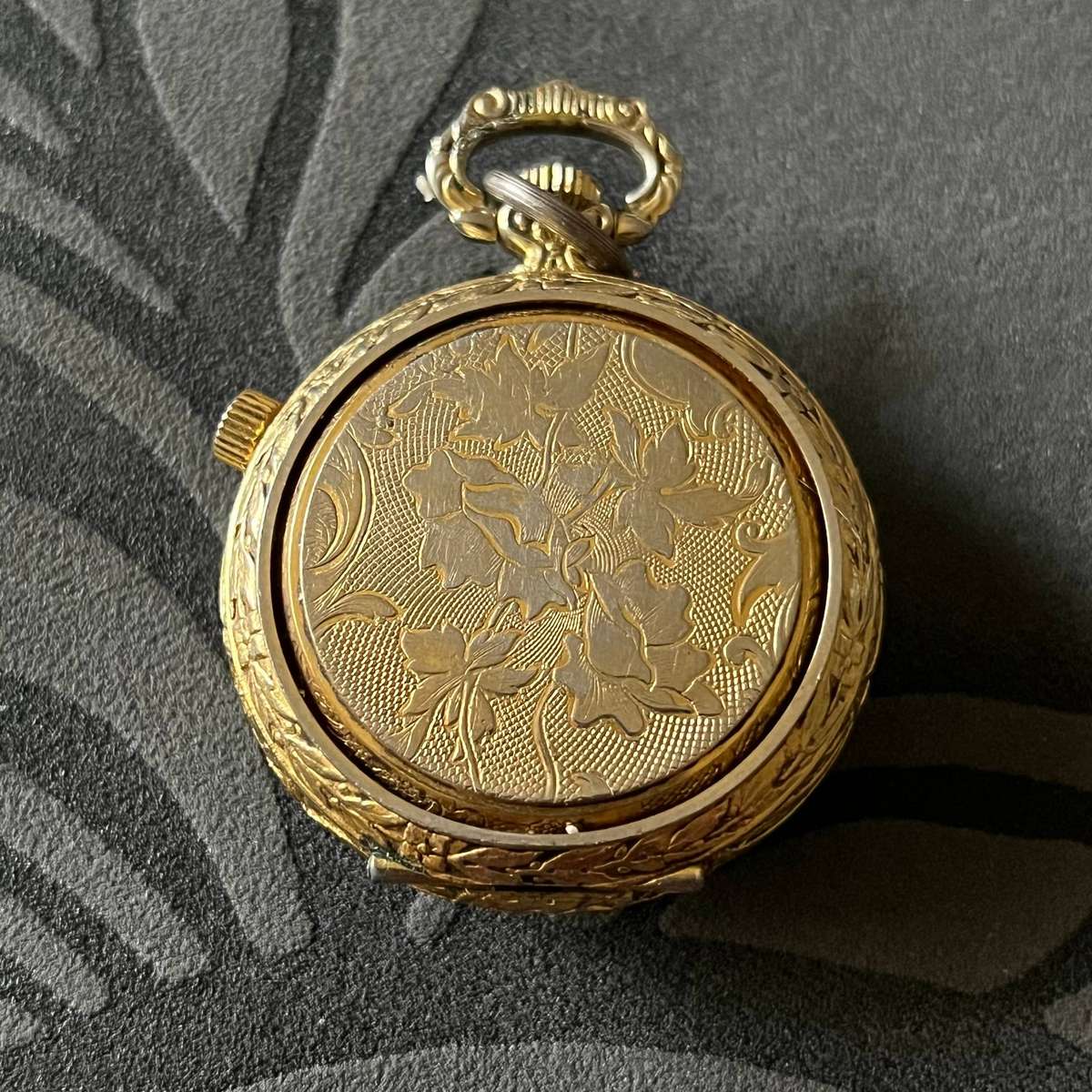 Vintage Mentor Swiss Mechanical Pocket Watch  Ornate Gold-Tone Case  Fully Working