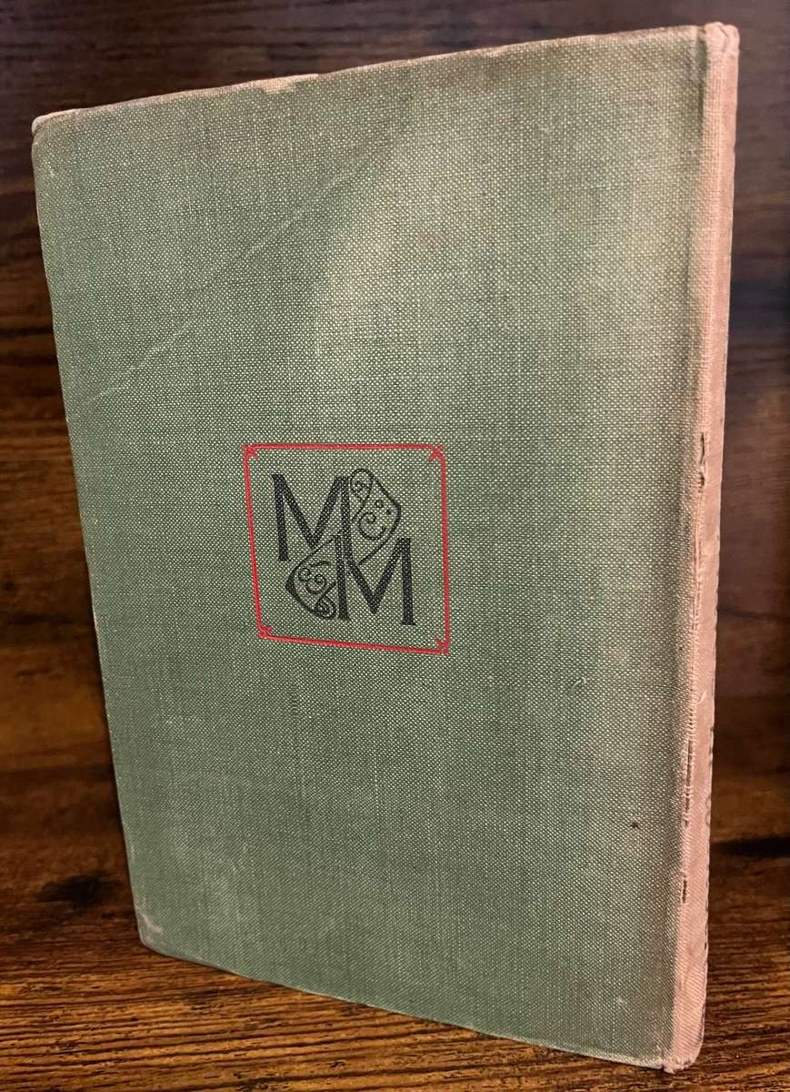 Alices Adventures in Wonderland (1943 Macmillan Edition)
