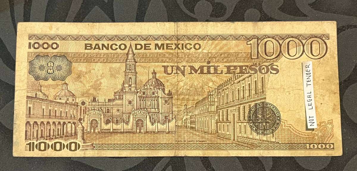  Mexico 1000 Pesos Banknote  El Banco de México (1983)