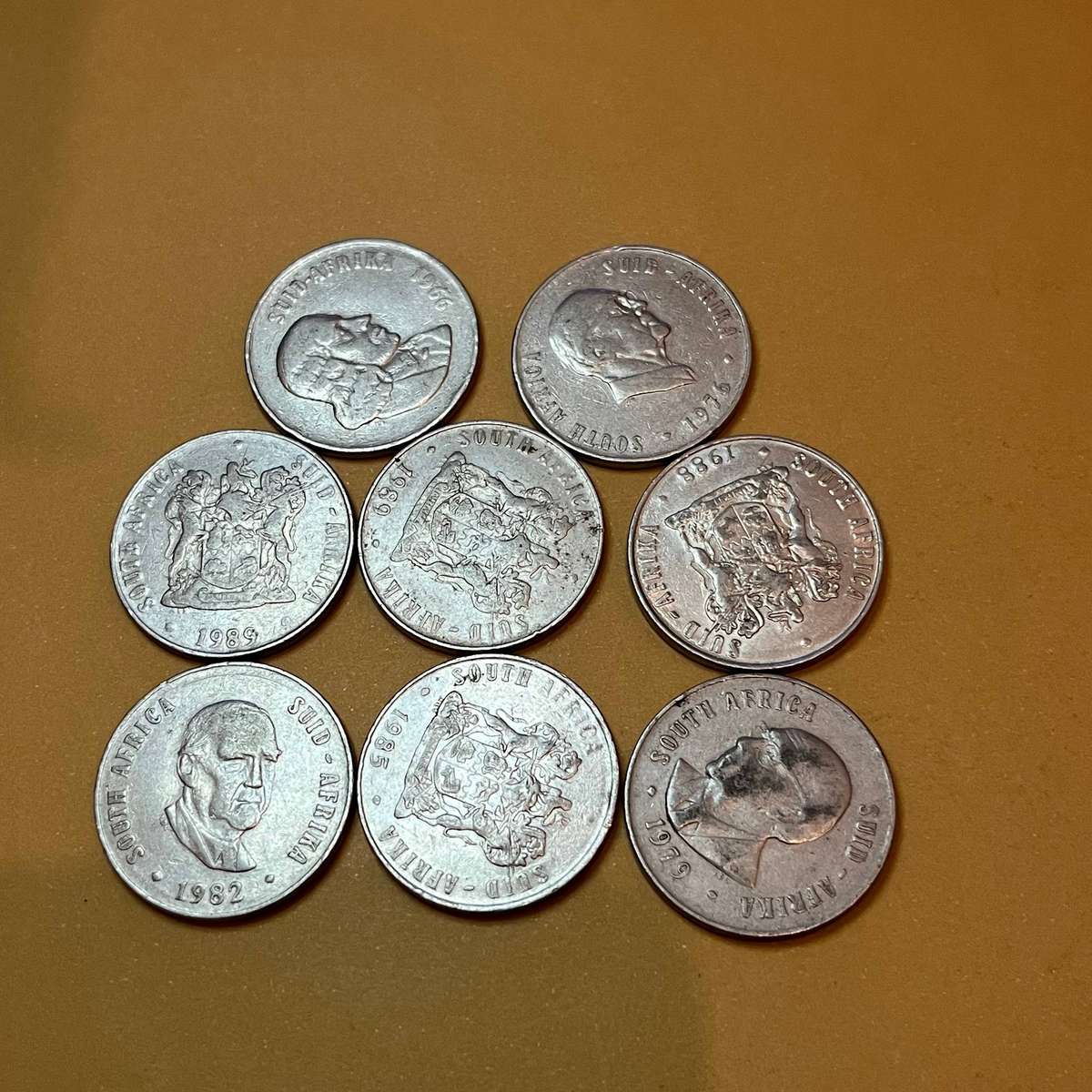 50c Coins  Lot of 8 (19821992 Range)