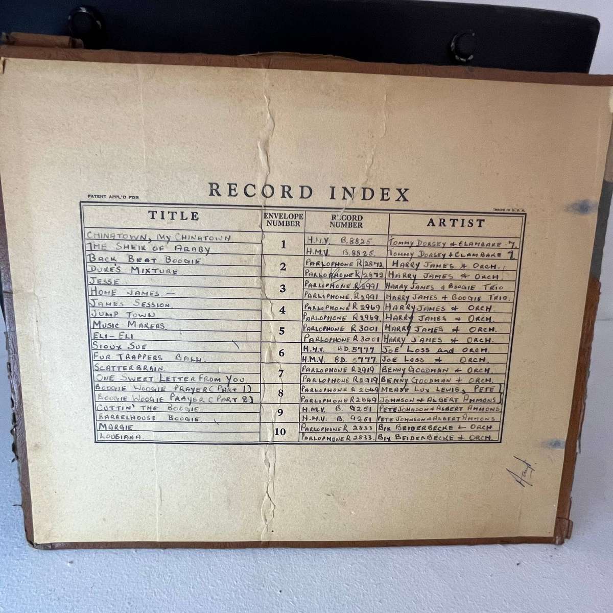 Vintage ELKAH Portable Wind-Up Gramophone + Record Album  1930s/50s Classic