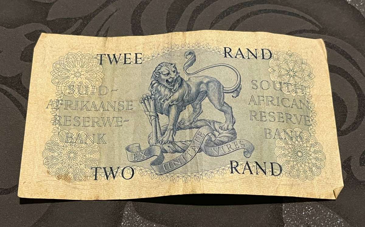 2 Rand Banknote  South African Reserve Bank  Vintage Collectible Currency