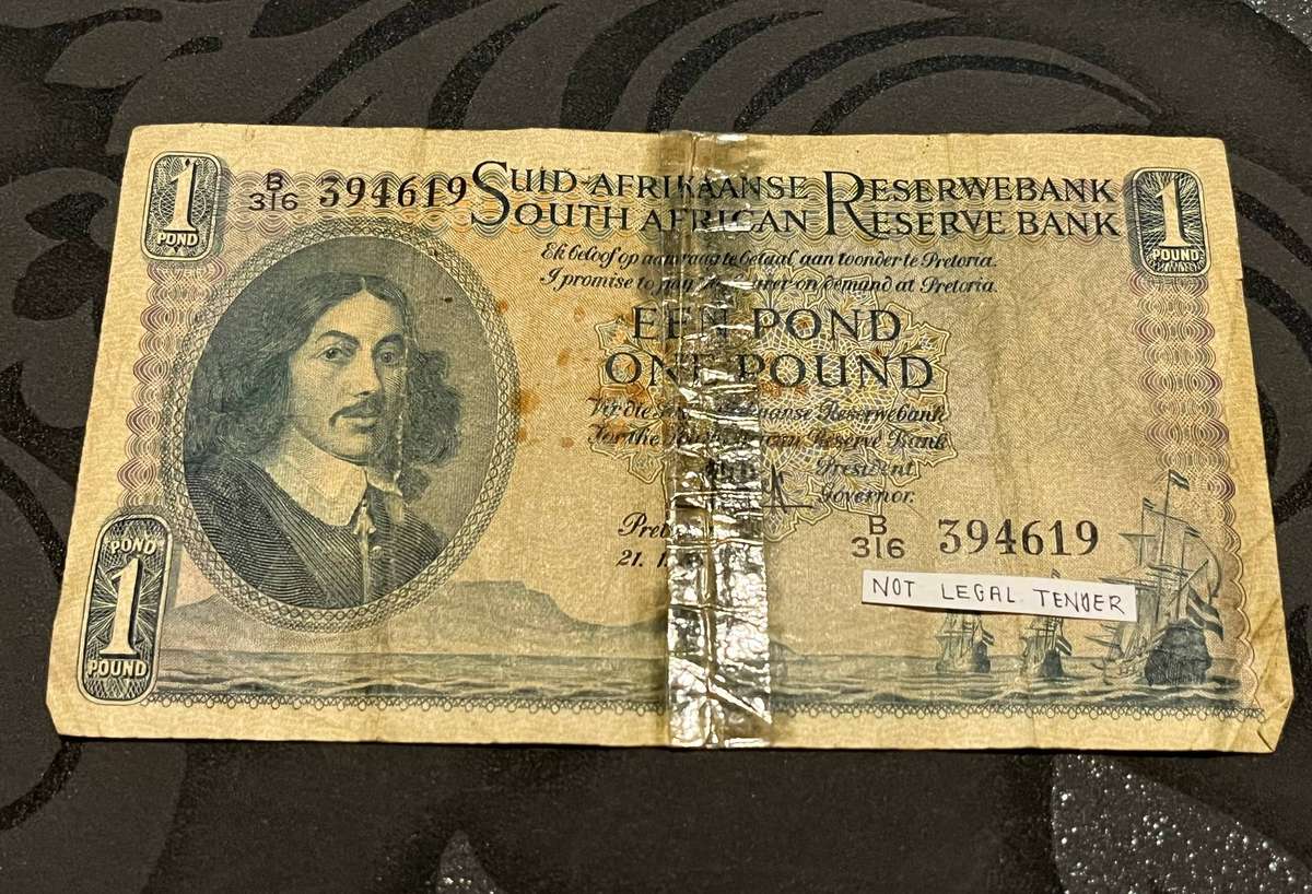  South Africa  One Pound Banknote (1957)  SARB  Poor Condition