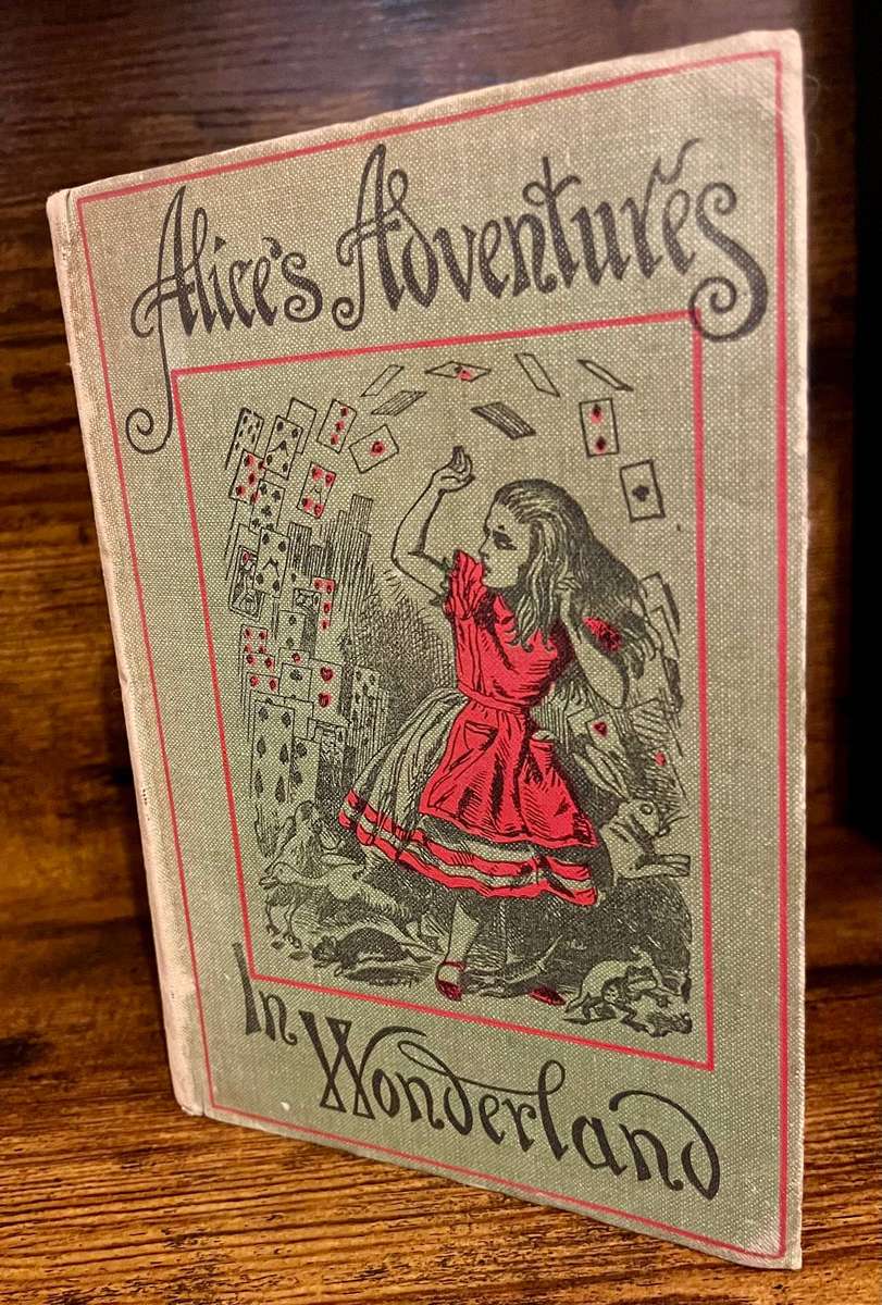 Alices Adventures in Wonderland (1943 Macmillan Edition)