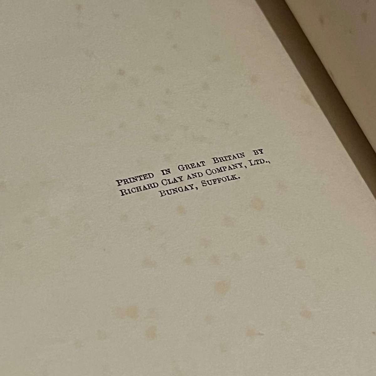 Alices Adventures in Wonderland (1943 Macmillan Edition)