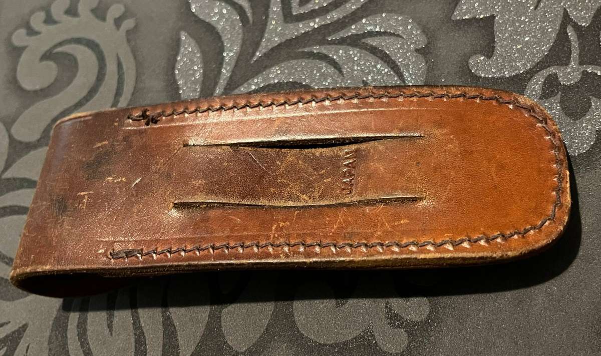 Leather Knife Sheath  17 cm (Made in Japan)