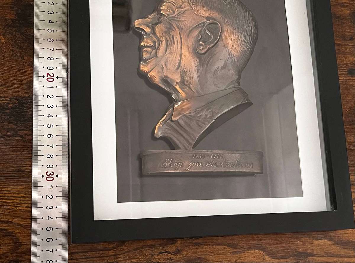 Framed Bronze Relief Bust  Hendrik Verwoerd (19581966) | Africana Memorabilia
