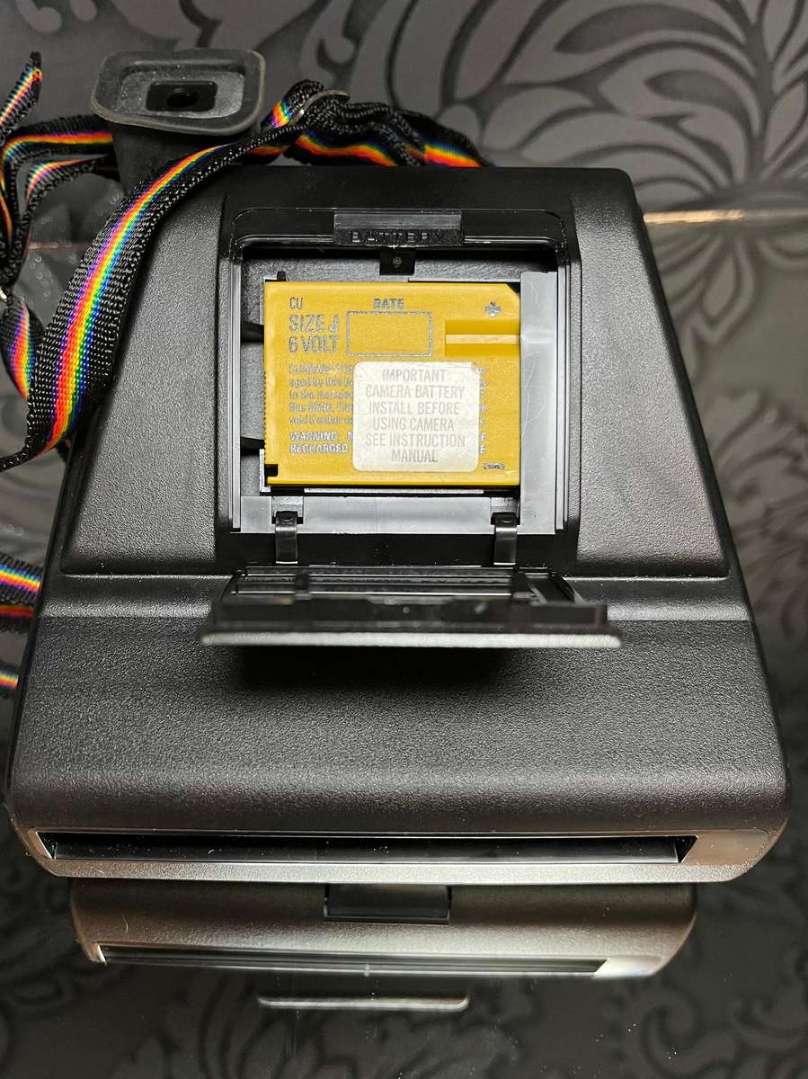 Kodak Colorburst 50 Instant Camera with Box & Film  Untested Vintage