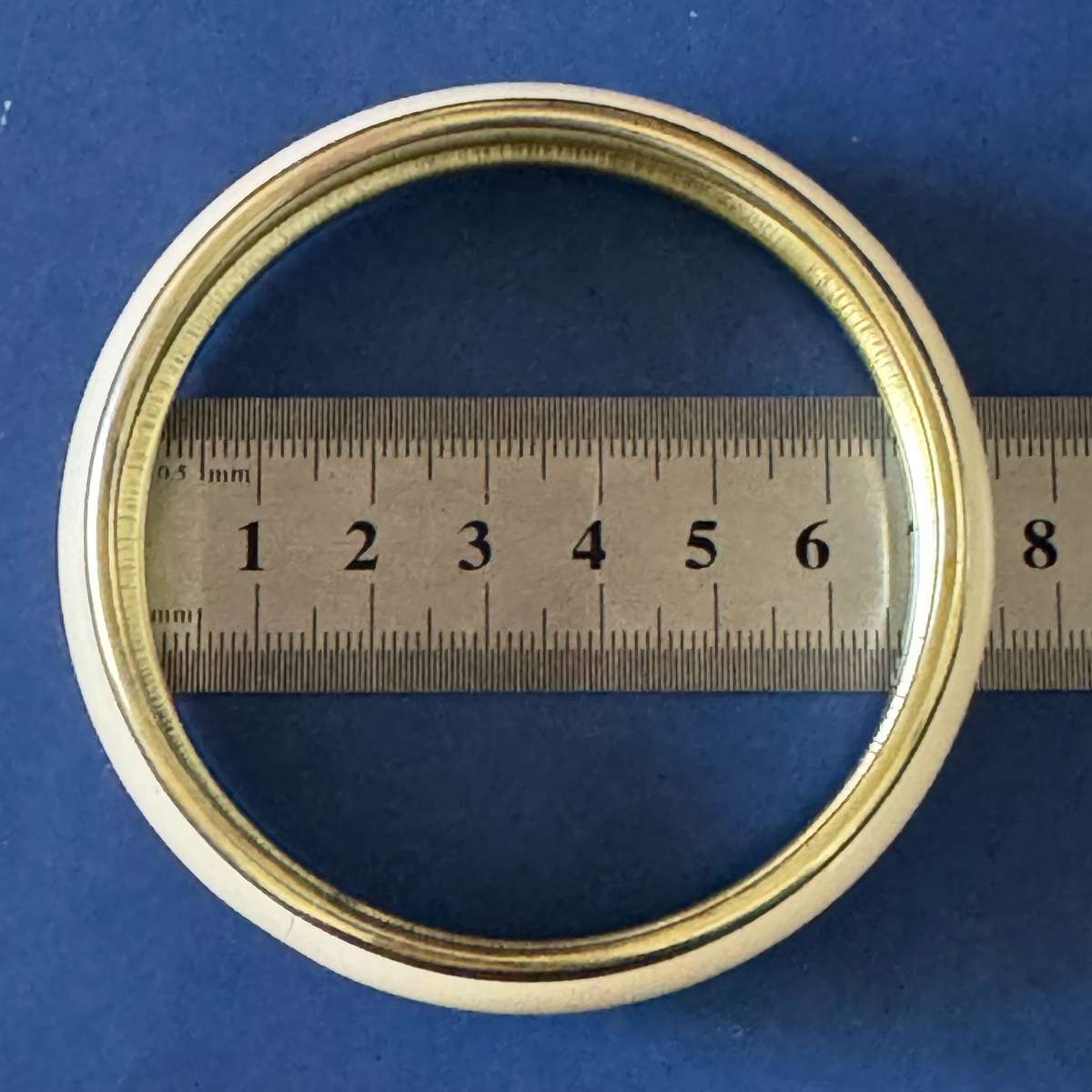 Vintage Cream Enamel Bangle Bracelet Gold Tone Trim 6.5cm Diameter