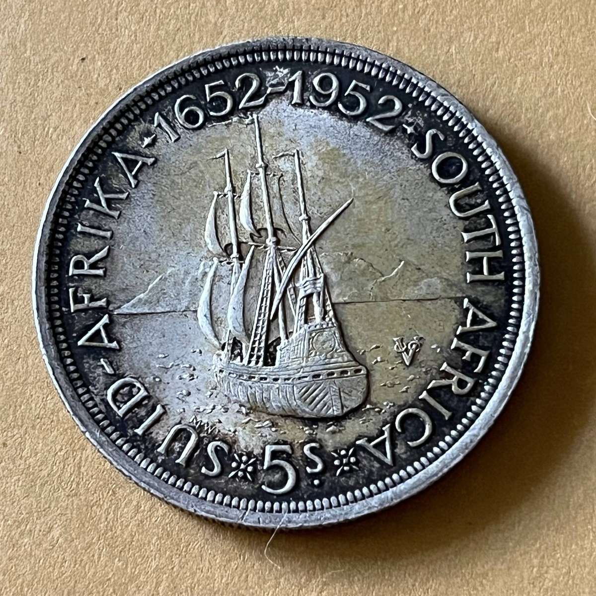 1952 5 Shillings  Beautiful Natural Toning