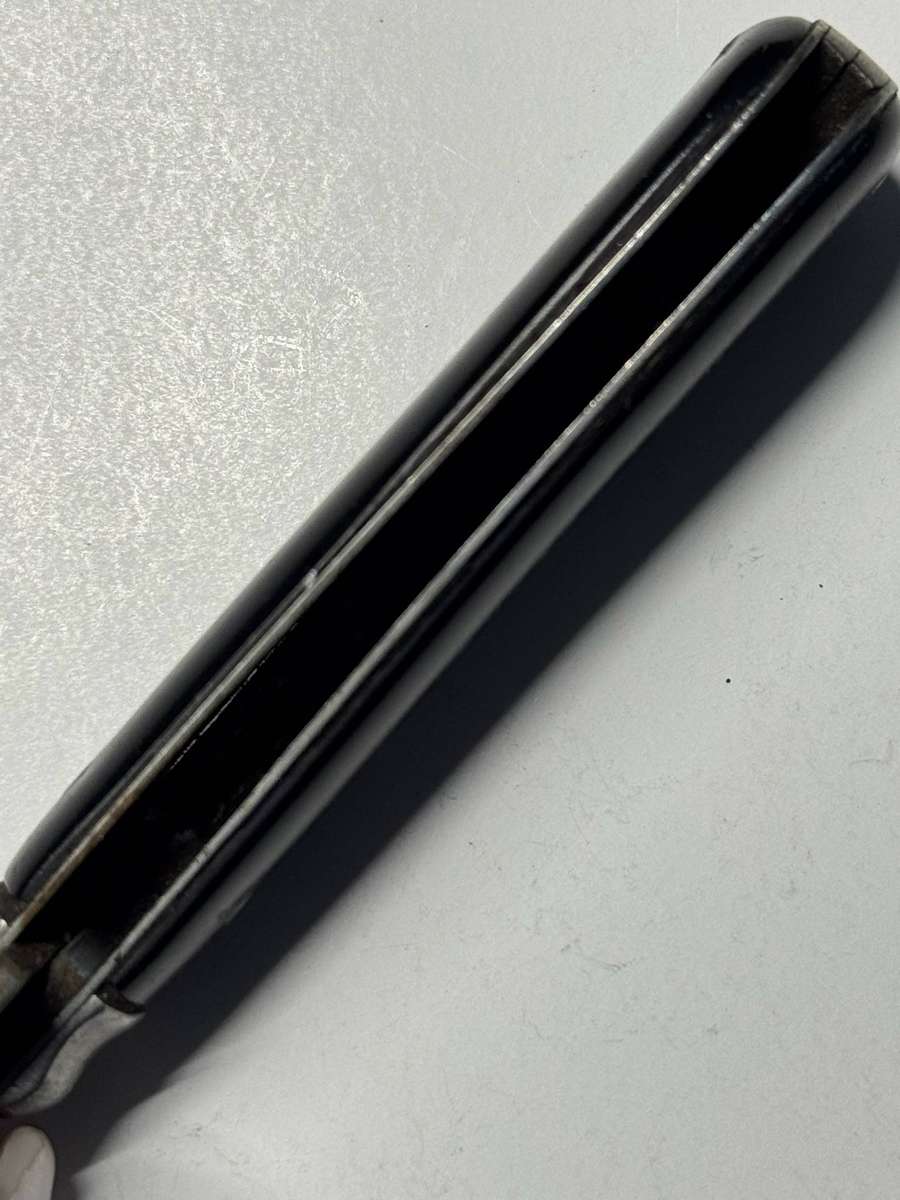  Joseph Rodgers Sheffield England / Vintage Two-Blade Pocket Knife / Black Handle
