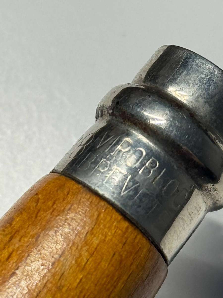  Opinel No. 8 / France / Classic Wooden Handle Folding Knife