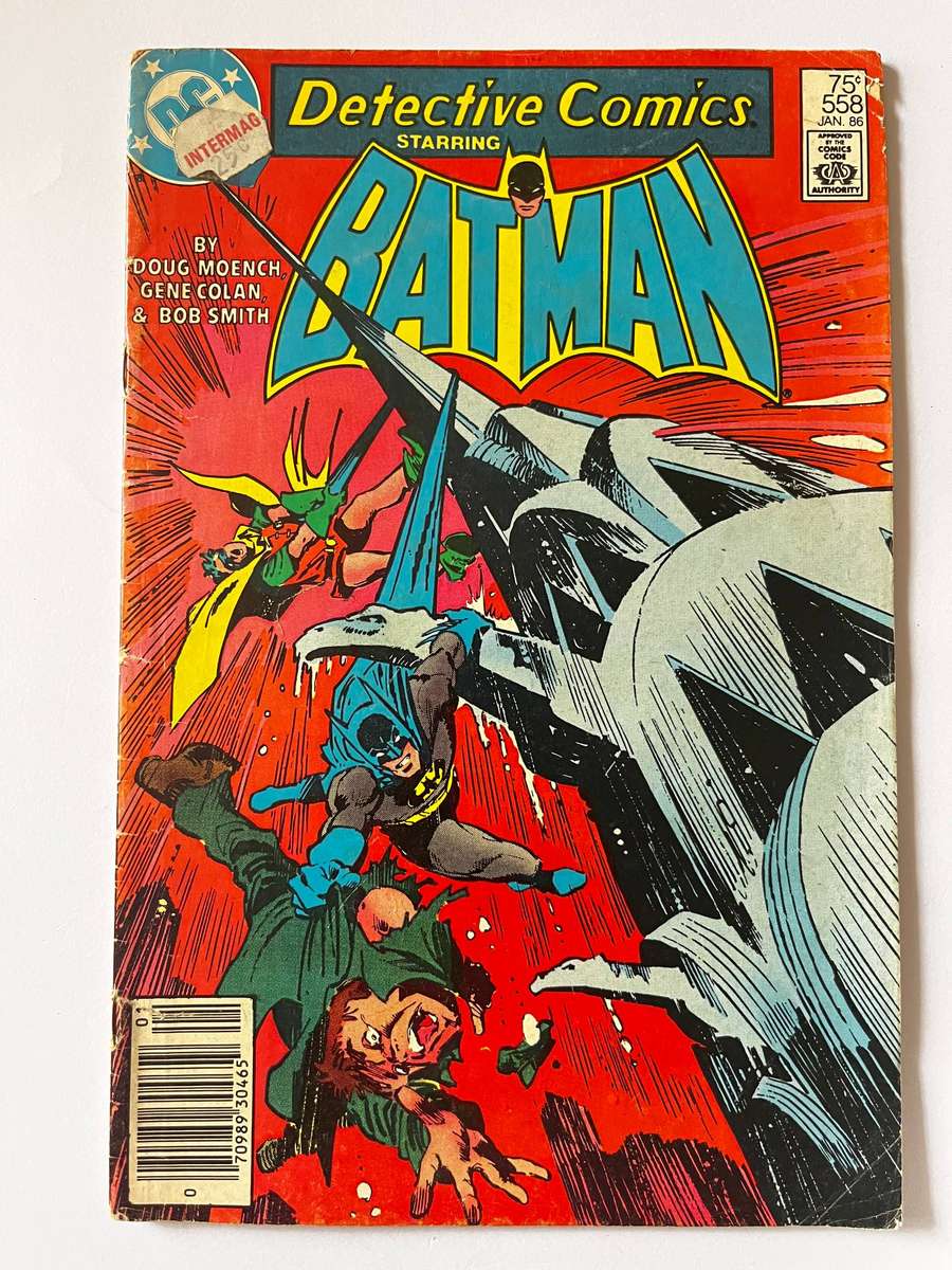  Detective Comics #558 (1986)  Batman in Full Action!
