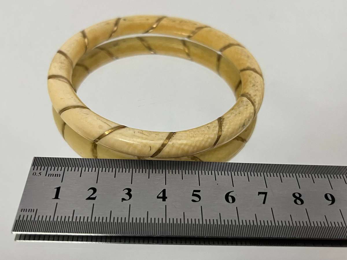 Vintage Segmented Cream Tone Bangle Bracelet | Gold Accent Design