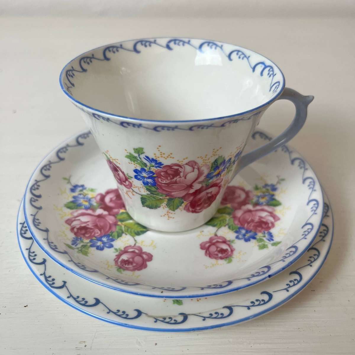  Shelley England Fine Bone China Trio Set  Cup, Saucer & Side Plate