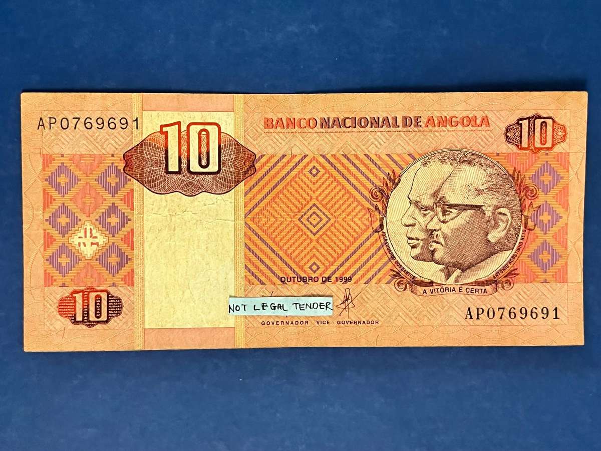 Angola 10 Kwanzas Banknote 1999  Banco Nacional de Angola
