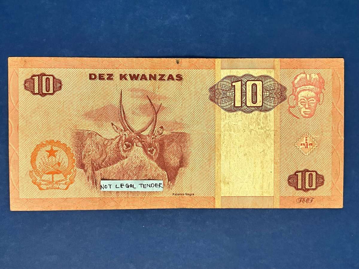 Angola 10 Kwanzas Banknote 1999  Banco Nacional de Angola