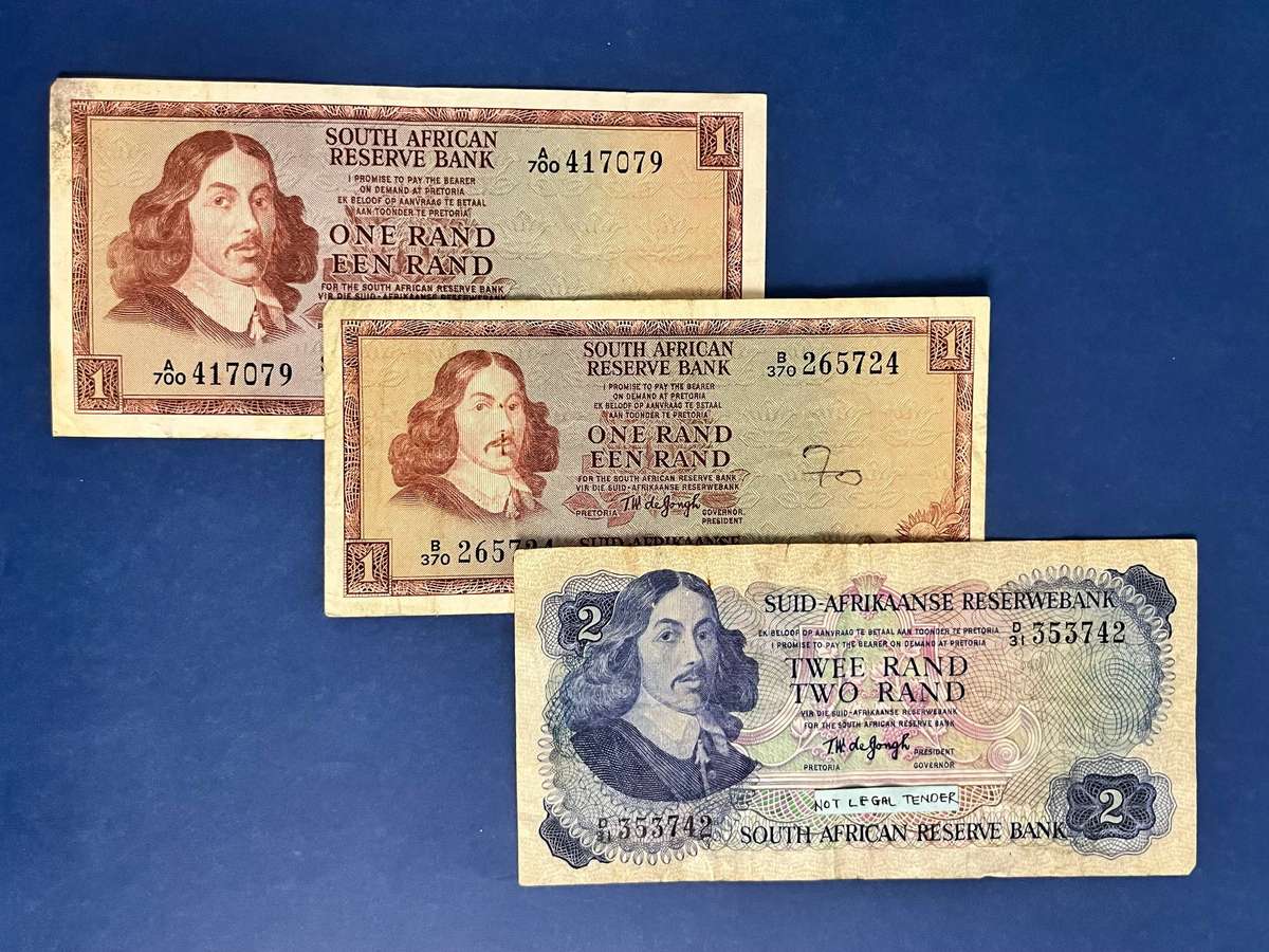  South Africa Reserve Banknote Lot  2x One Rand & 1x Two Rand Notes