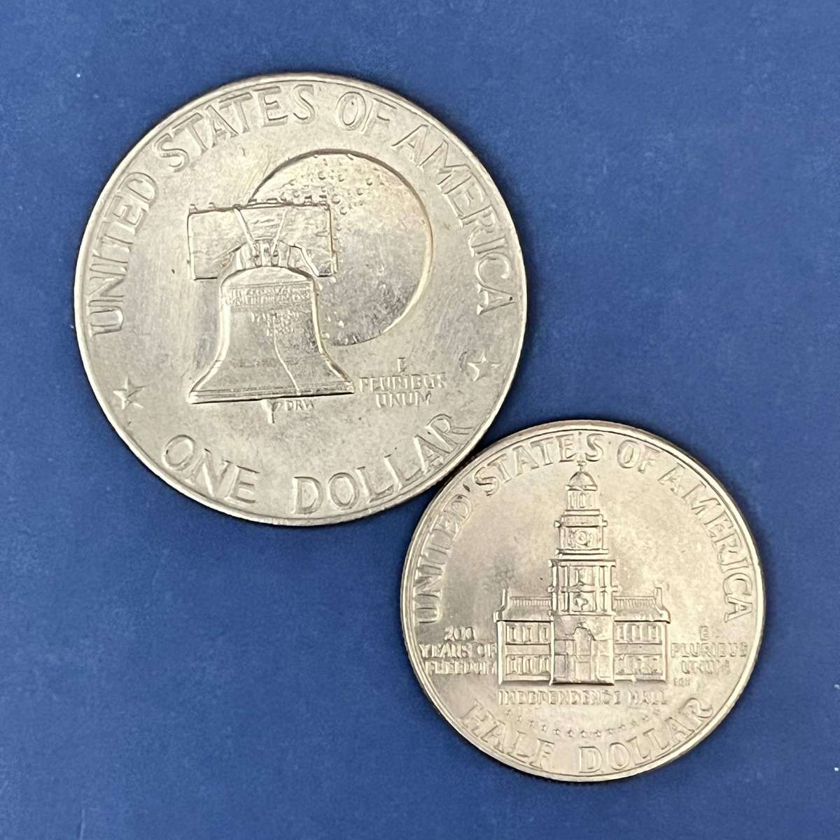  USA  Eisenhower Dollar & Kennedy Half Dollar