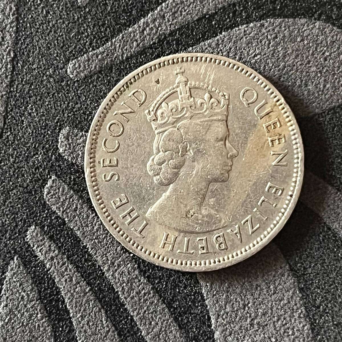 Mauritius 10 Cents 1965  Queen Elizabeth II  Stag Reverse