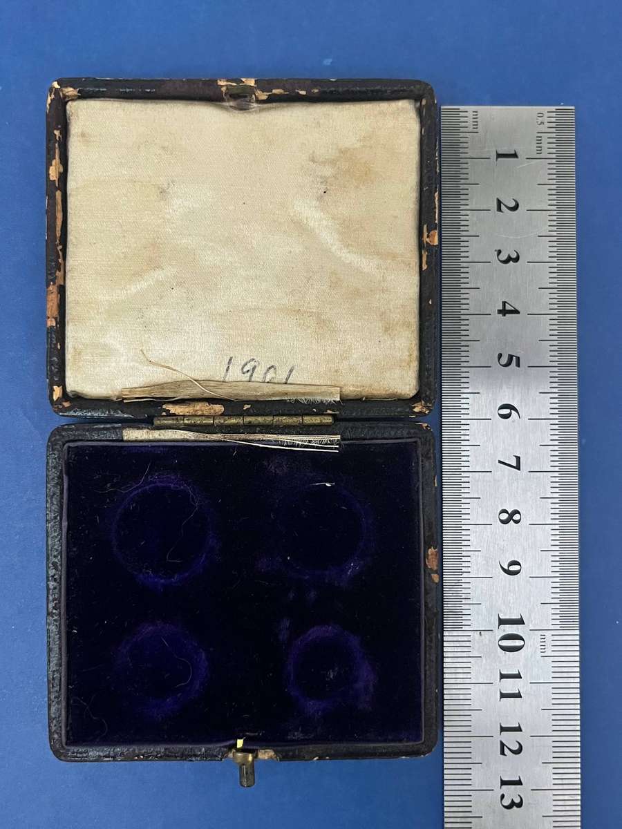  Maundy Coin Presentation Case for Four Coins  Vintage Coin Collector Display Box