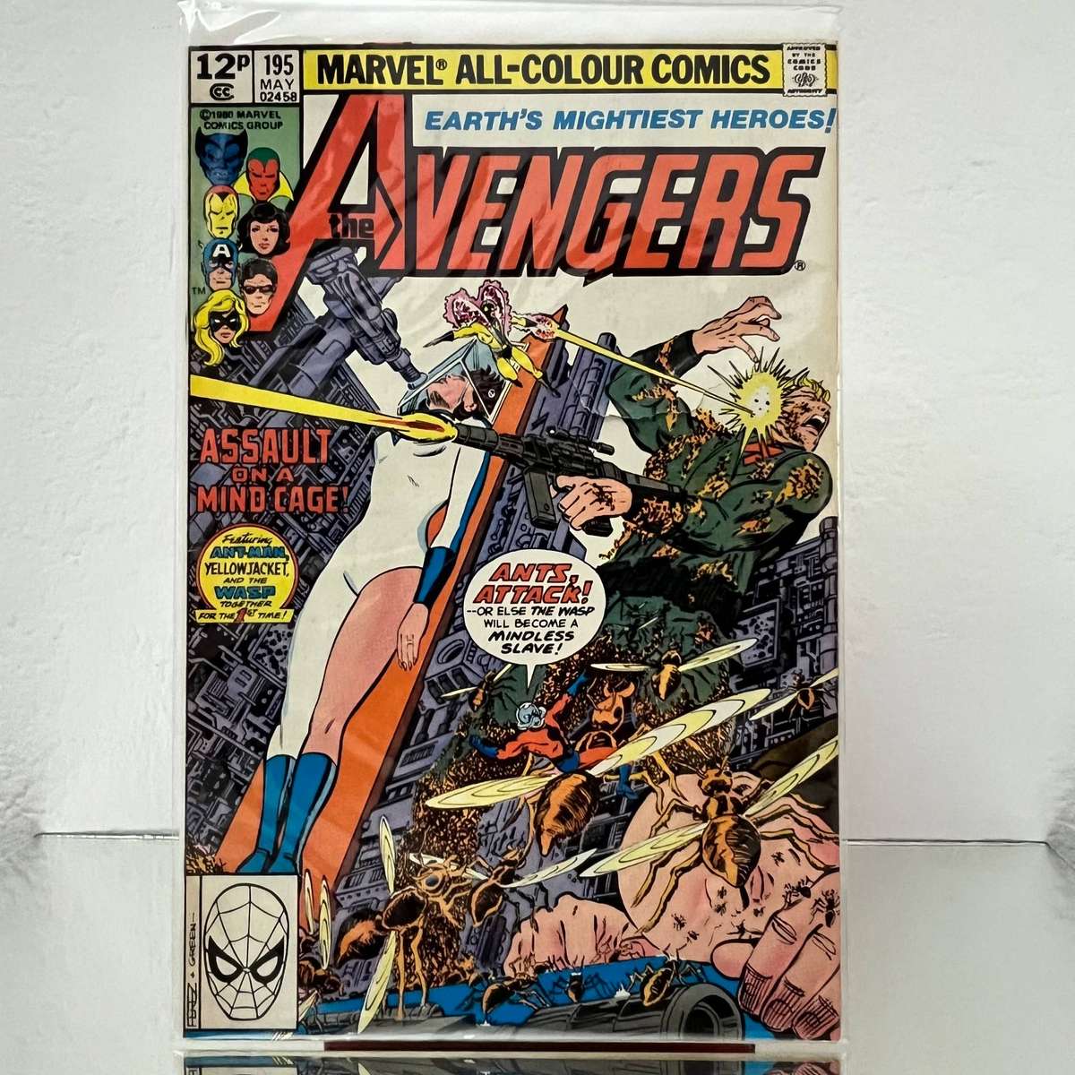  Avengers #195 + Marvel Mug Combo | Marvel Comics UK Edition & Collectible Mug Set