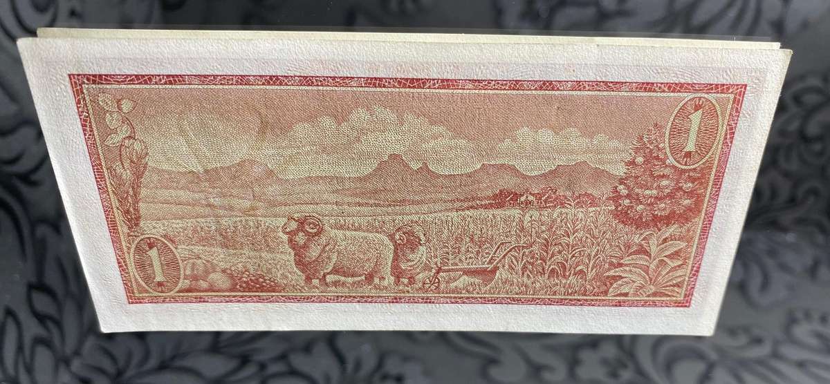 TW de Jongh - One Rand