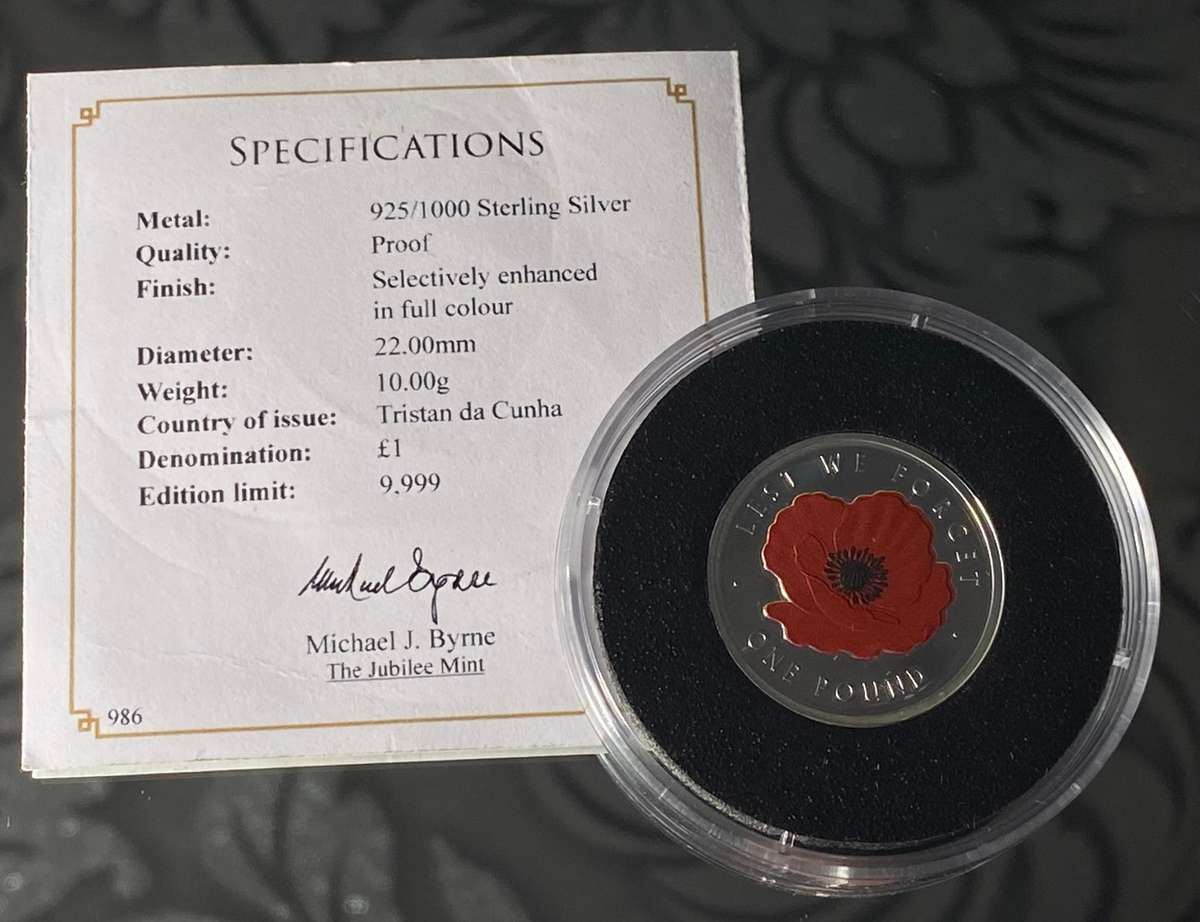 Remembrance Day  1 Pound Solid Silver Proof Coin (Tristan da Cunha)