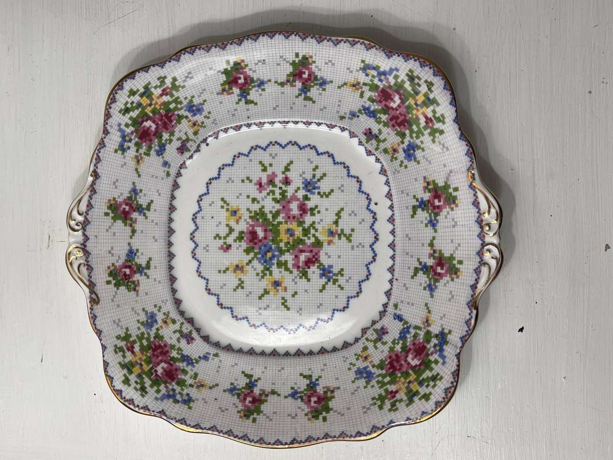 Royal Albert Bone China Petit Point Serving Plate | England (27 cm)
