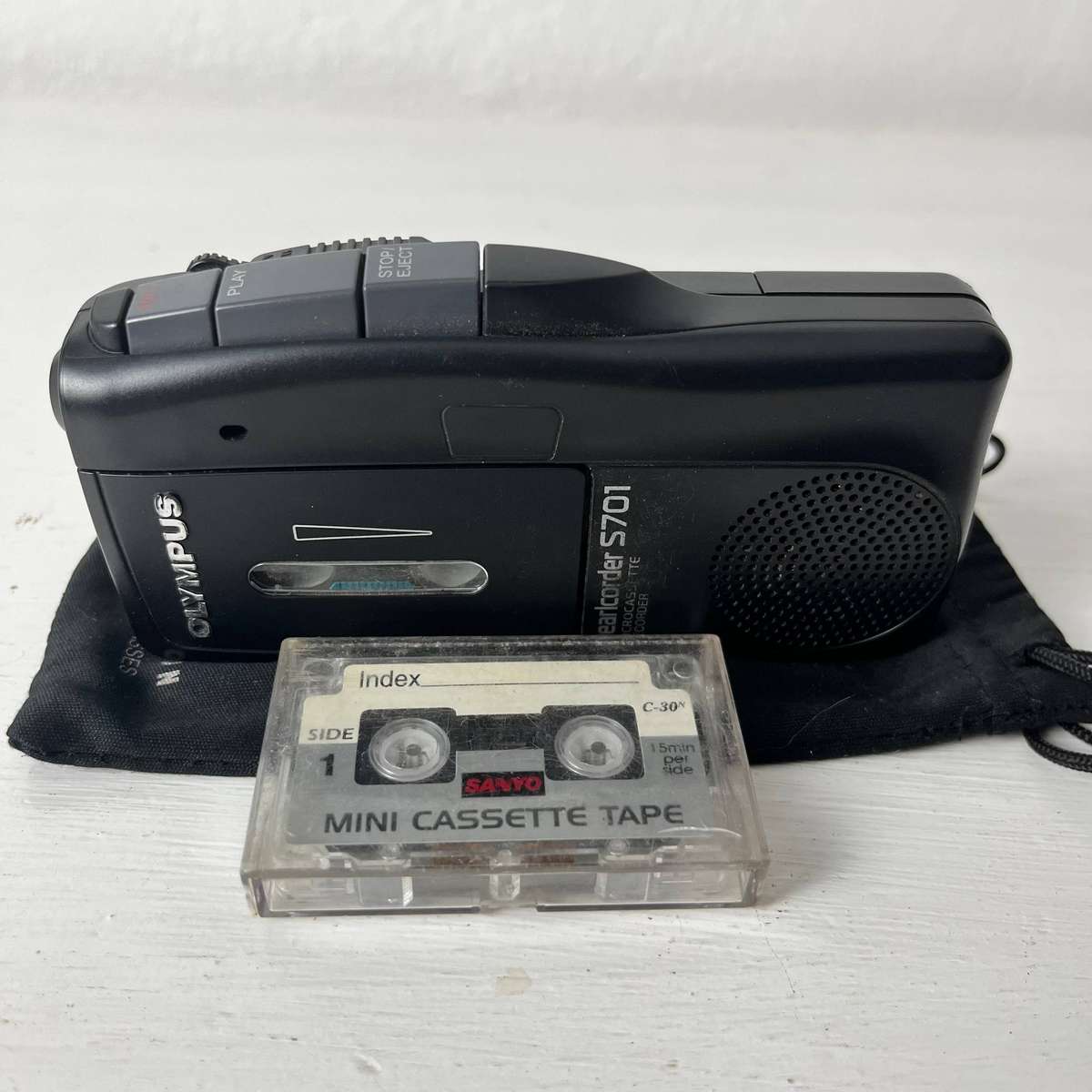  Olympus Pearlcorder S701 Micro Cassette Recorder with Tape & Pouch