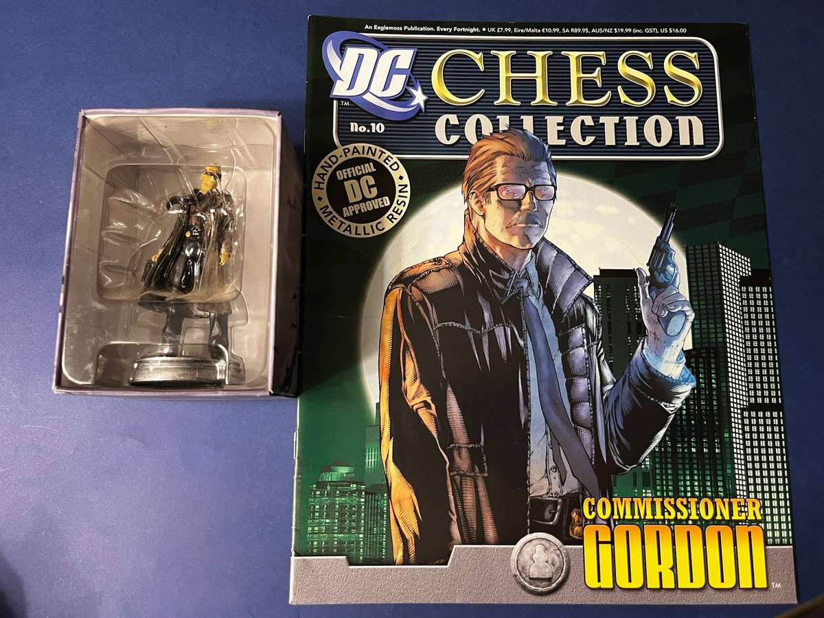  DC Chess Collection  Commissioner Gordon White Pawn Figure (Issue No. 10)