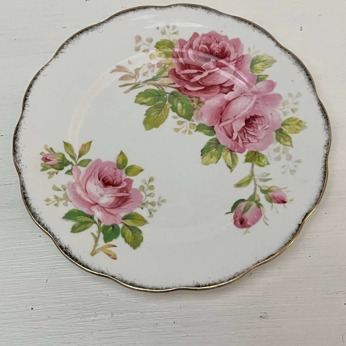  Royal Albert "American Beauty" bone china cake plate