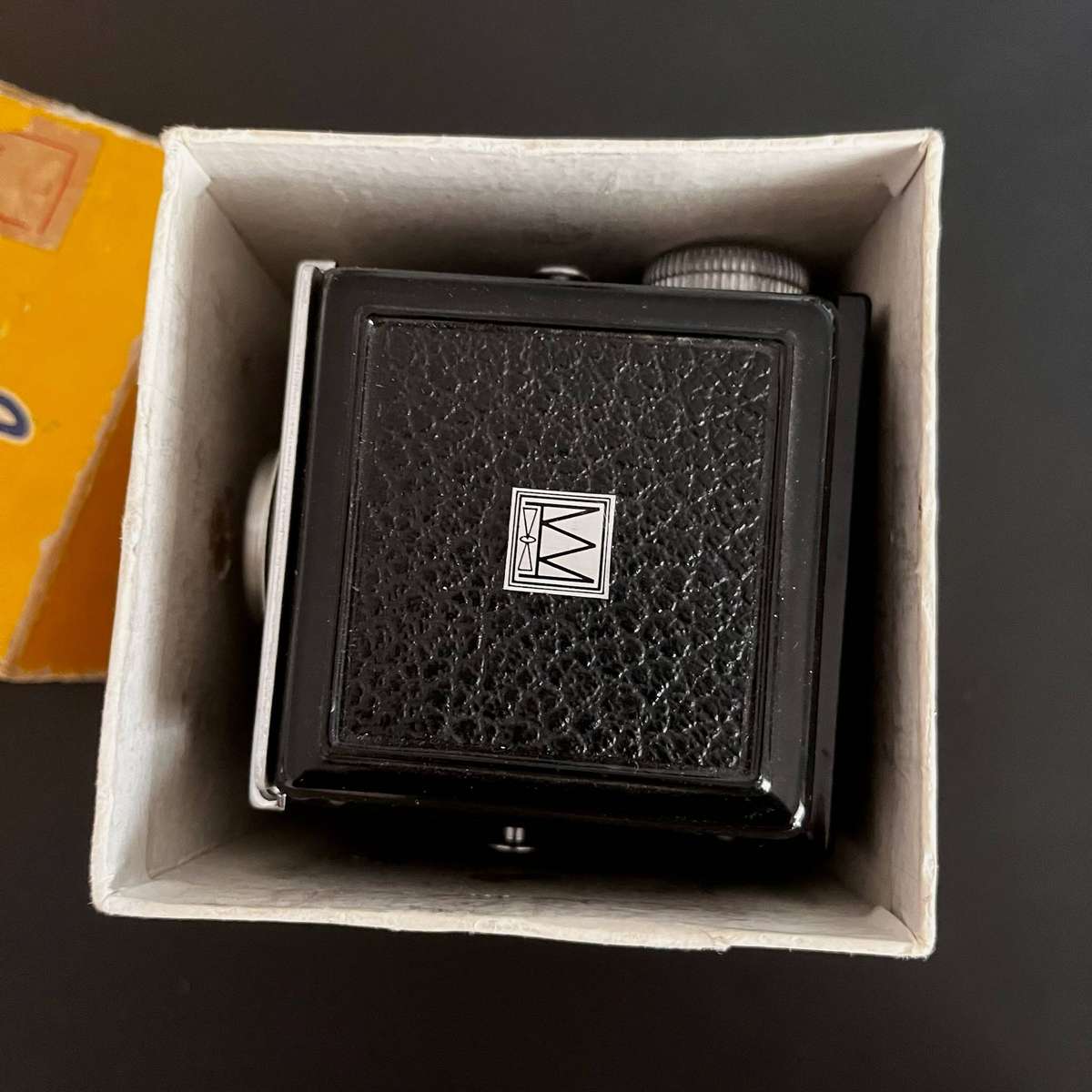  Hakings Halina-Prefect Twin Lens Reflex Camera
