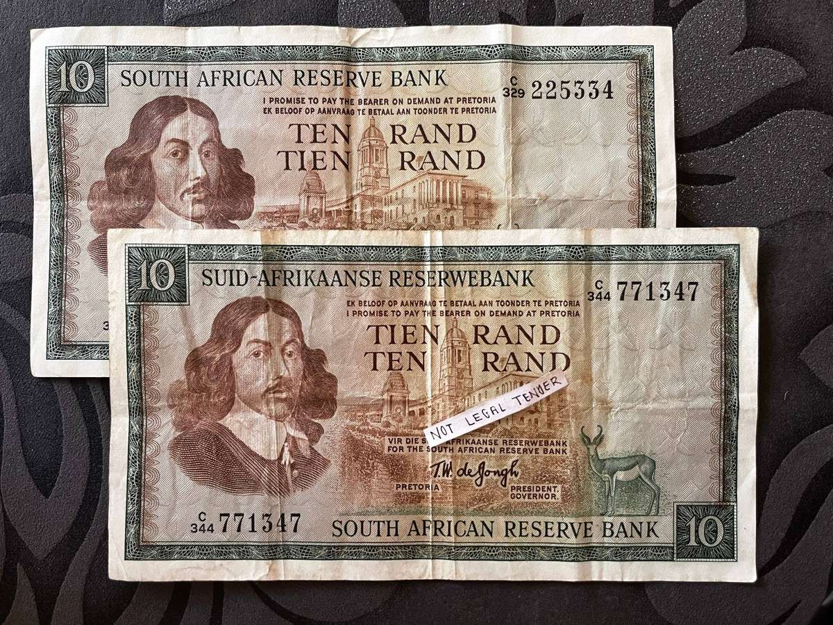  South Africa  10 Rand Banknotes (2 Notes)