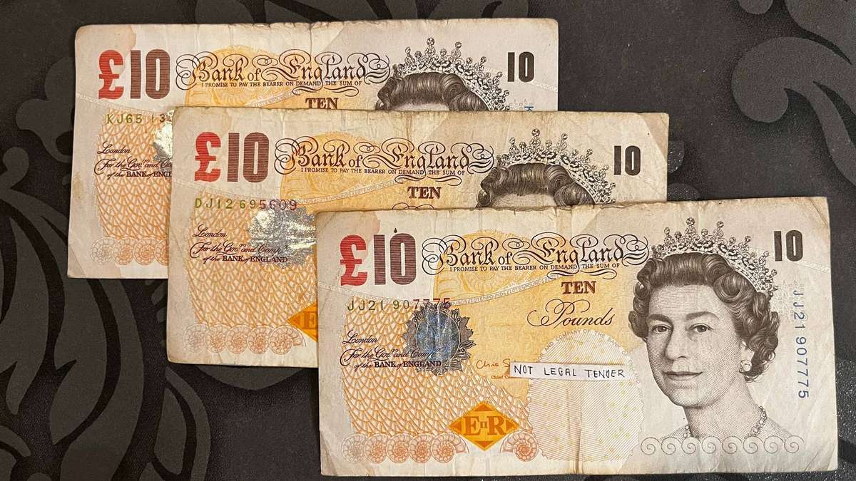 United Kingdom £10 Banknotes x 3