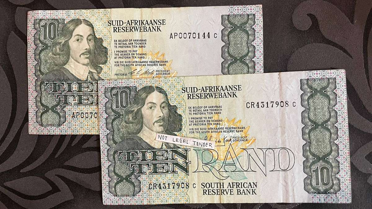 South Africa 10 Rand Banknote x2